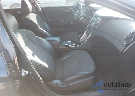 2014 Hyundai Sonata Se z USA, uszkodzony, nr VIN 5NPEC4AC5EH811865